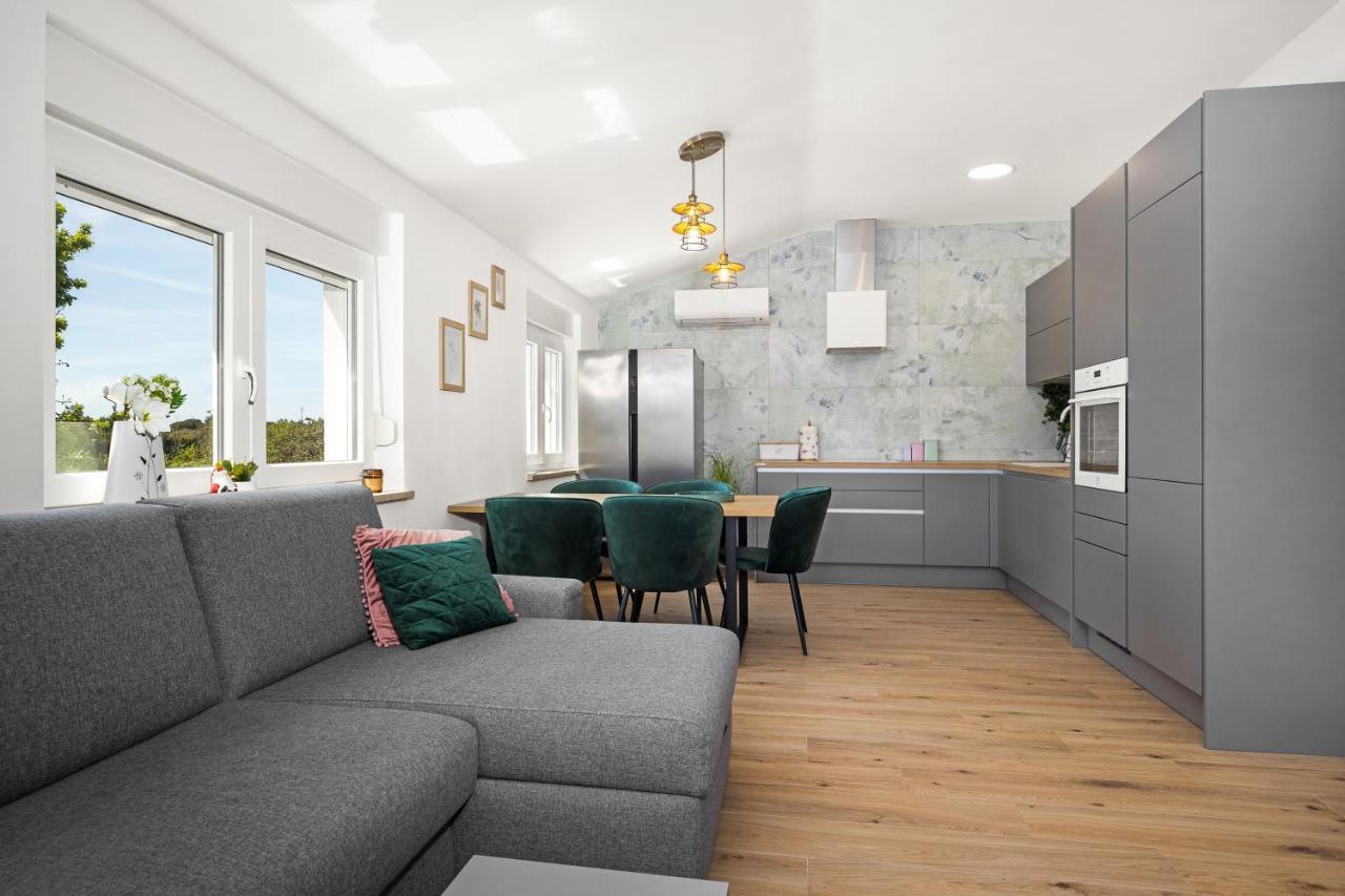 Luxury Apartments Lotus&Lovor Πούλα Εξωτερικό φωτογραφία