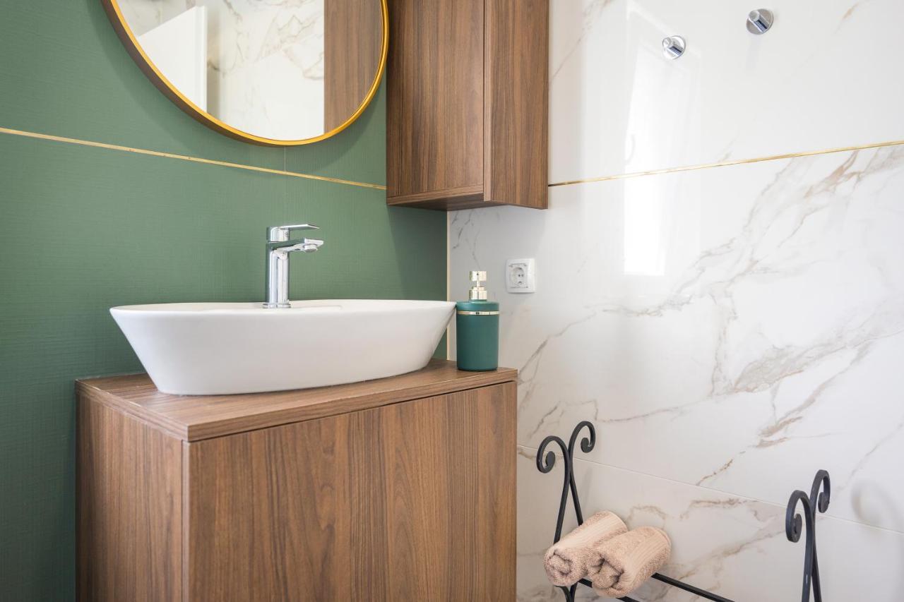 Luxury Apartments Lotus&Lovor Πούλα Εξωτερικό φωτογραφία